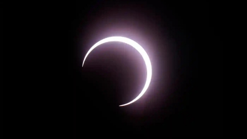 Fotografia dimineții - Eclipsa de soare din acest weekend așa cum s-a văzut din Utah, SUA